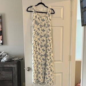 Floral Sleeveless Maxi Dress